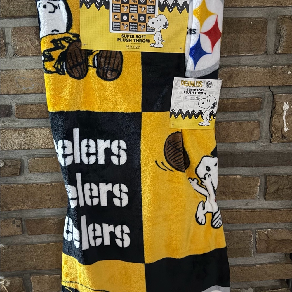 NEW NFL PEANUTS SNOOPY PITTSBURGH STEELERS COLLAB SUPER PLUSH THROW BLANKET